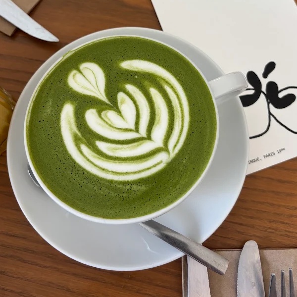 Matcha Latte de spécialité préparé minute avec latte art